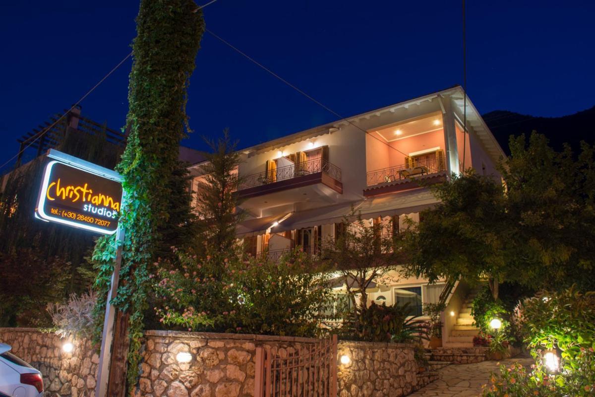 ניקיאנה Christianna Studios מראה חיצוני תמונה